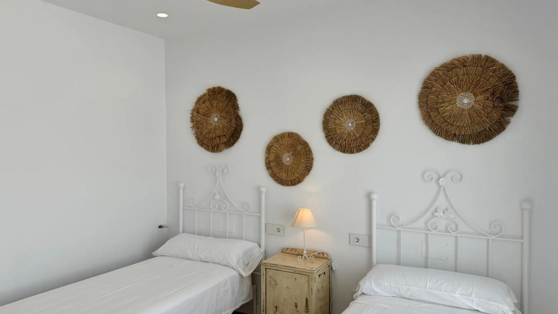דירה מארבלה Sea And Mountain Views Penthouse In Guadalmina - Eaw Homes