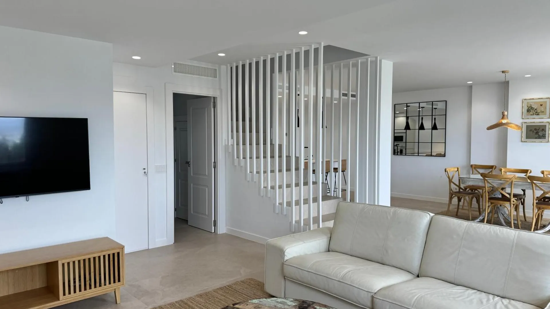 דירה מארבלה Sea And Mountain Views Penthouse In Guadalmina - Eaw Homes ספרד